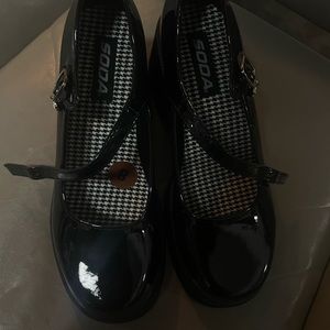 Black Mary Jane shoes